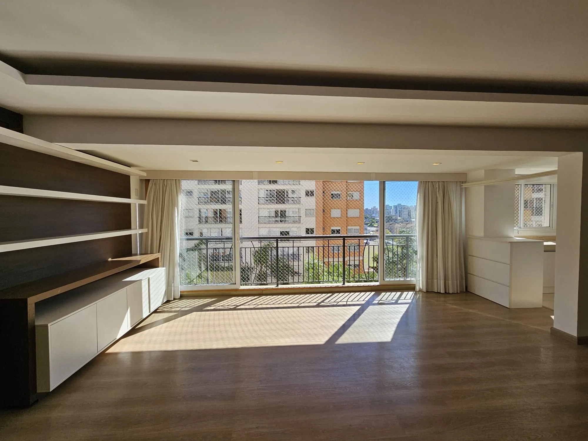 Imagem Apartamento 3 suítes na frente do Parque Germânia