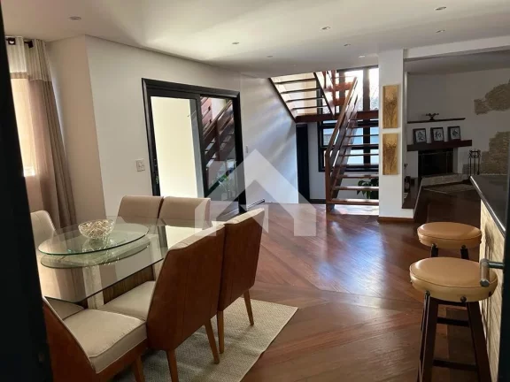 Imagem Casa de Condomínio em Morada dos Pássaros - Barueri