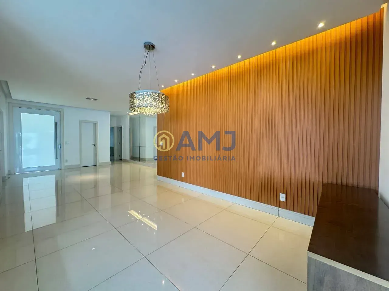 Imagem Casa à venda 3 suítes no Residencial Granville