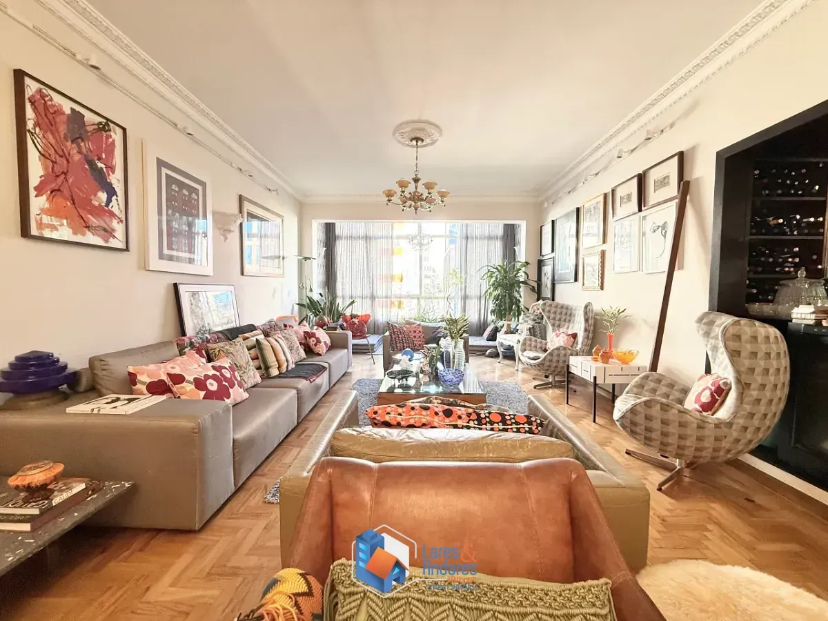 Foto do imóvel Apartamento para venda em Bela Vista com 3 quartos, sendo 1 suíte, 210m² em Rua Treze de Maio