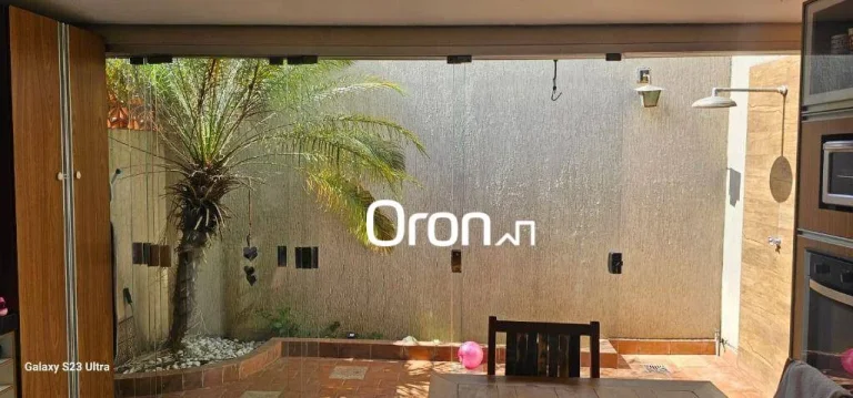 Imagem Sobrado à venda, 110 m² por R$ 549.000,00 - Vila São Luiz - Goiânia/GO