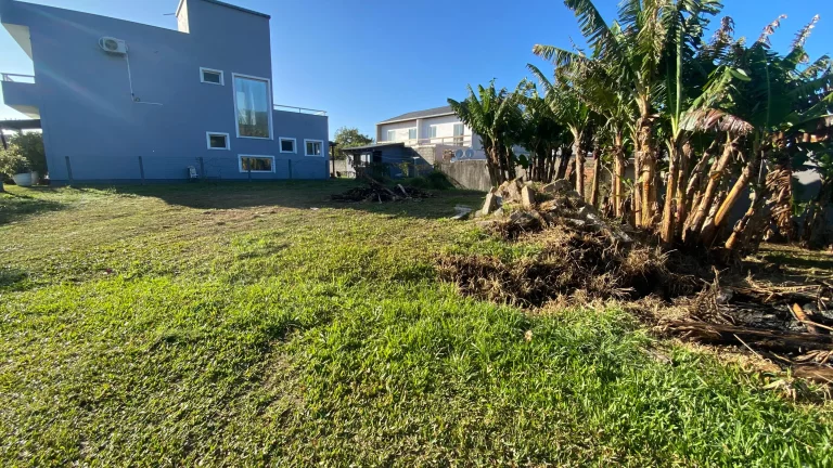 Imagem Oportunidade Única: Terreno de 396m² à venda no Ambrósio, Garopaba-SC ? Escritura Pública!