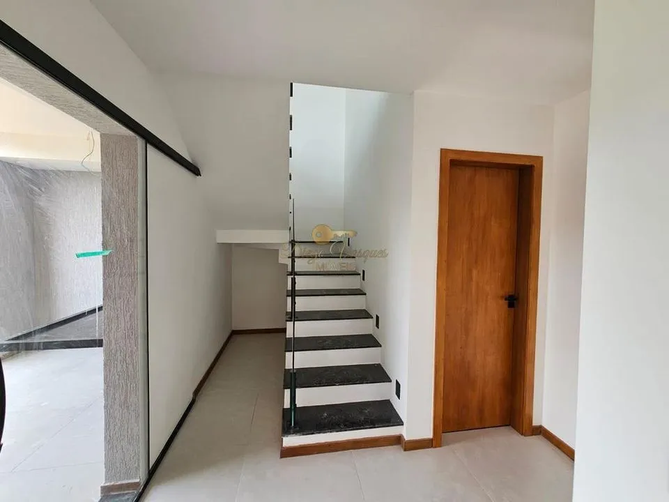 Imagem Casa em Condomínio para Venda em Teresópolis / RJ no bairro Golfe