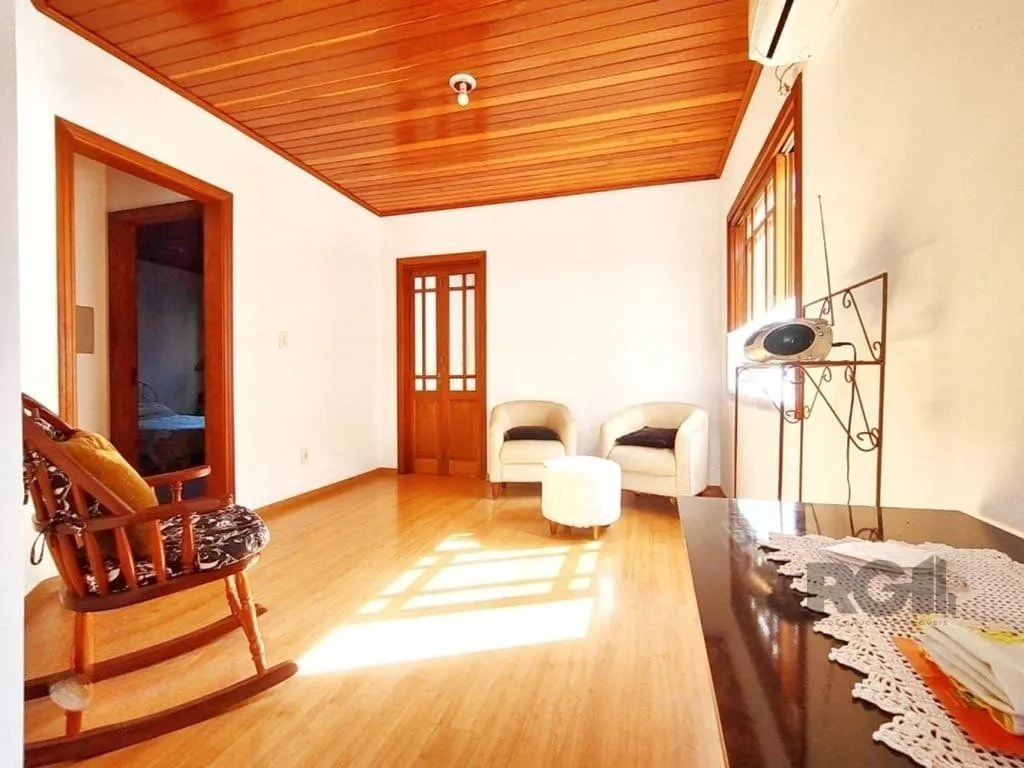 Imagem Casa de 3 dormitórios, bairro São Sebastião