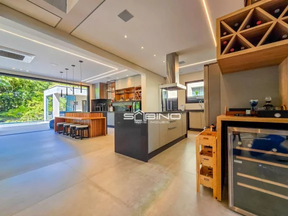 Imagem Belíssima casa à venda com 5 dormitórios 5 Suítes 377m² de área útil - Riviera de São Lourenço - Bertioga SP