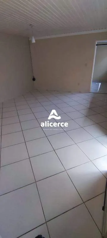 Imagem Casa à venda - 2 pavimentos I 3 suítes I 4 salas comerciais I 2 lojas - Kobrasol - São José/SC