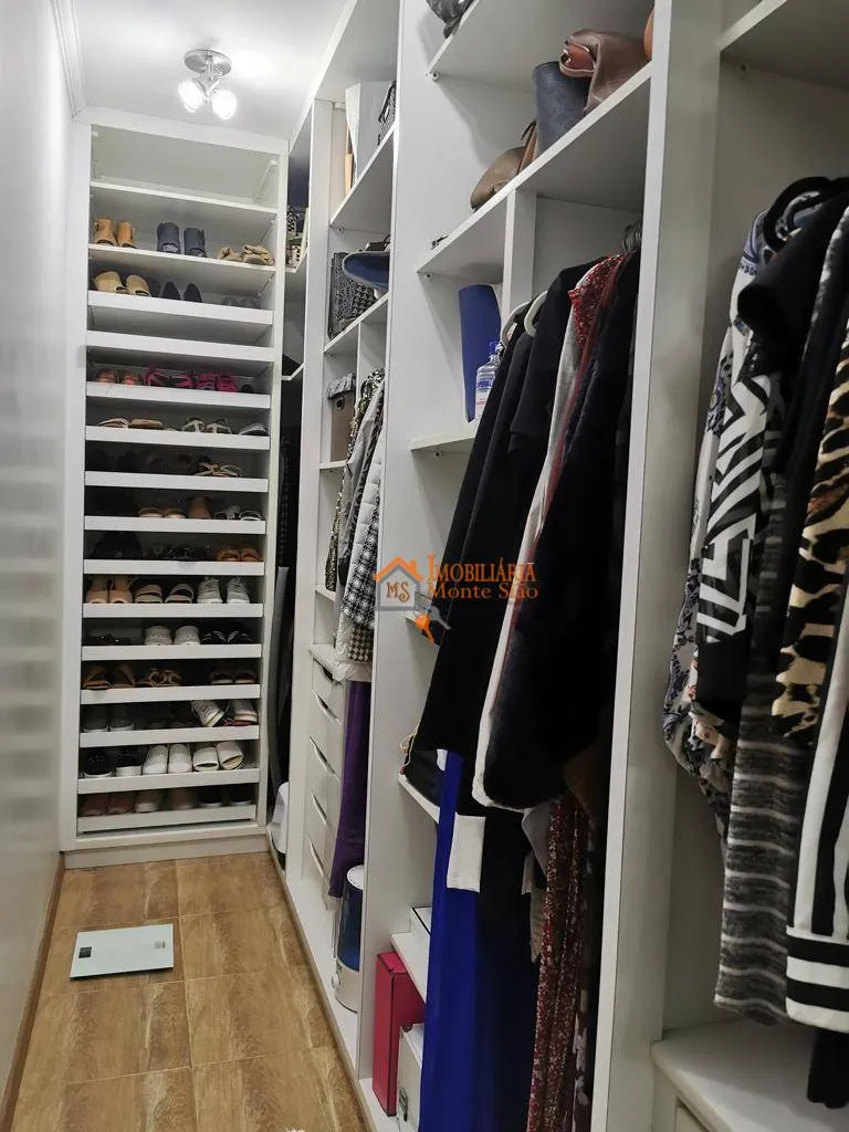 Imagem Sobrado com 4 dormitórios à venda, 220 m² por R$ 1.331.000,00 - Vila Galvão - Guarulhos/SP