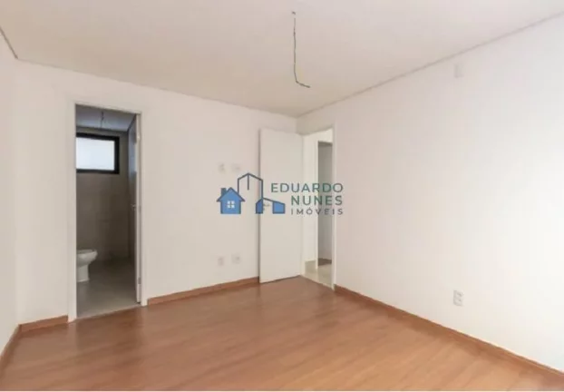 Imagem APARTAMENTO DUPLEX COM 03 QUARTOS, 03 VAGAS NO BARRO PERTO