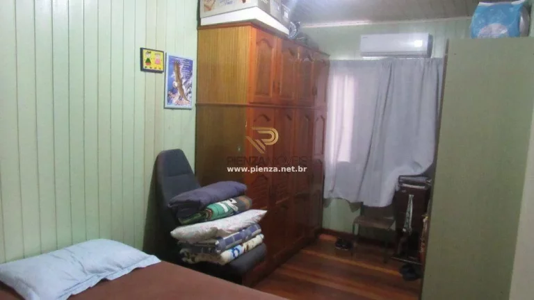 Imagem Casa para Venda em Concórdia, Industriários, 3 dormitórios, 2 banheiros
