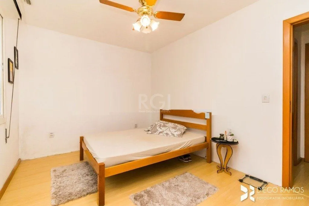 Imagem Apartamento para Venda - 79m², 2 dormitórios, 1 vaga - Partenon