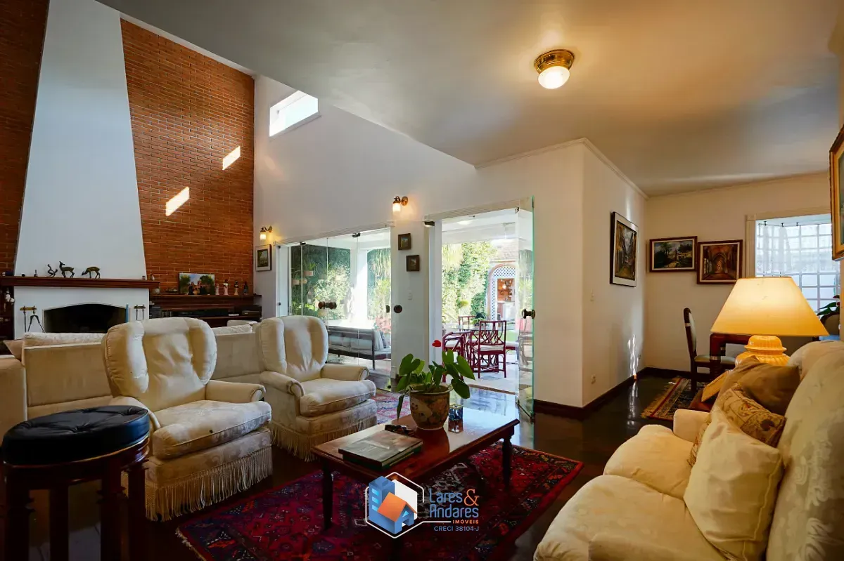 Imagem Casa para venda em Jardim Leonor com 3 quartos, sendo 3 suítes, 340m²