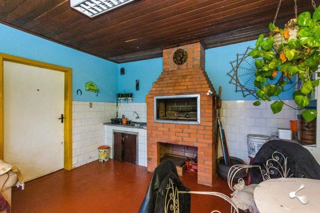 Imagem Casa para Venda - 240m², 3 dormitórios, sendo 1 suites, 3 vagas - Cristal
