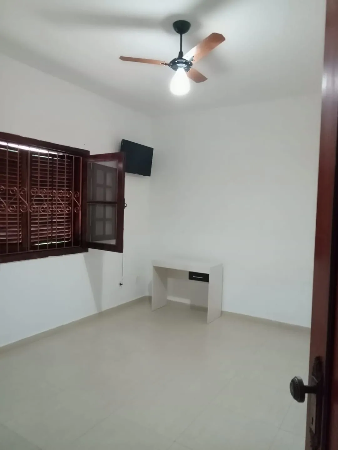 Imagem Casa à venda 4 Quartos, 2 Suites, 4 Vagas, Jardim Boa Vista, Pindamonhangaba - SP