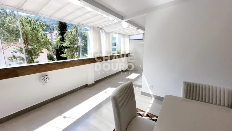 Imagem Apartamento 2 Quartos (1 Suíte), 1 escritório com 90m² no Alto