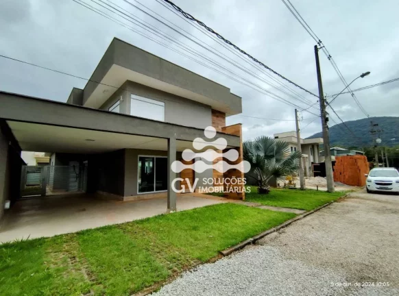 Imagem Sobrado com 4 dormitórios à venda, 205 m² por R$ 2.000.000,00 - Condomínio Capitanias - Ubatuba/SP