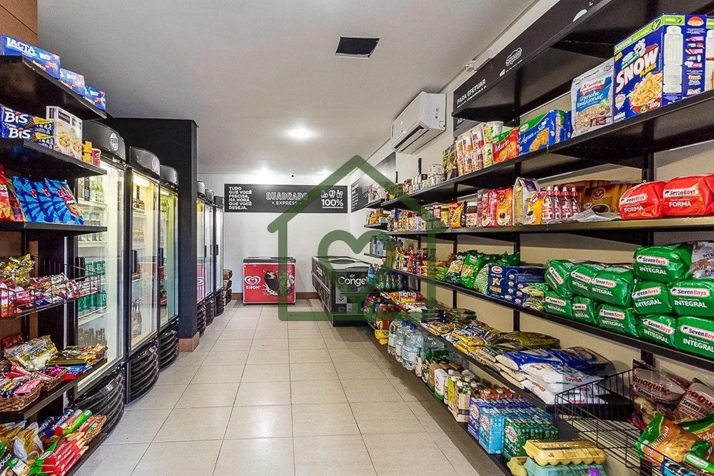 Imagem Apartamento semi mobiliado, originalmente com 3 dormitórios, atualmente transformado em 2, sendo um...