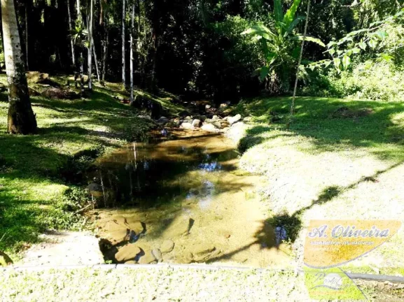 Imagem Linda Chacára no Horto Florestal - Área do Terreno 10.750 metros quadrados.