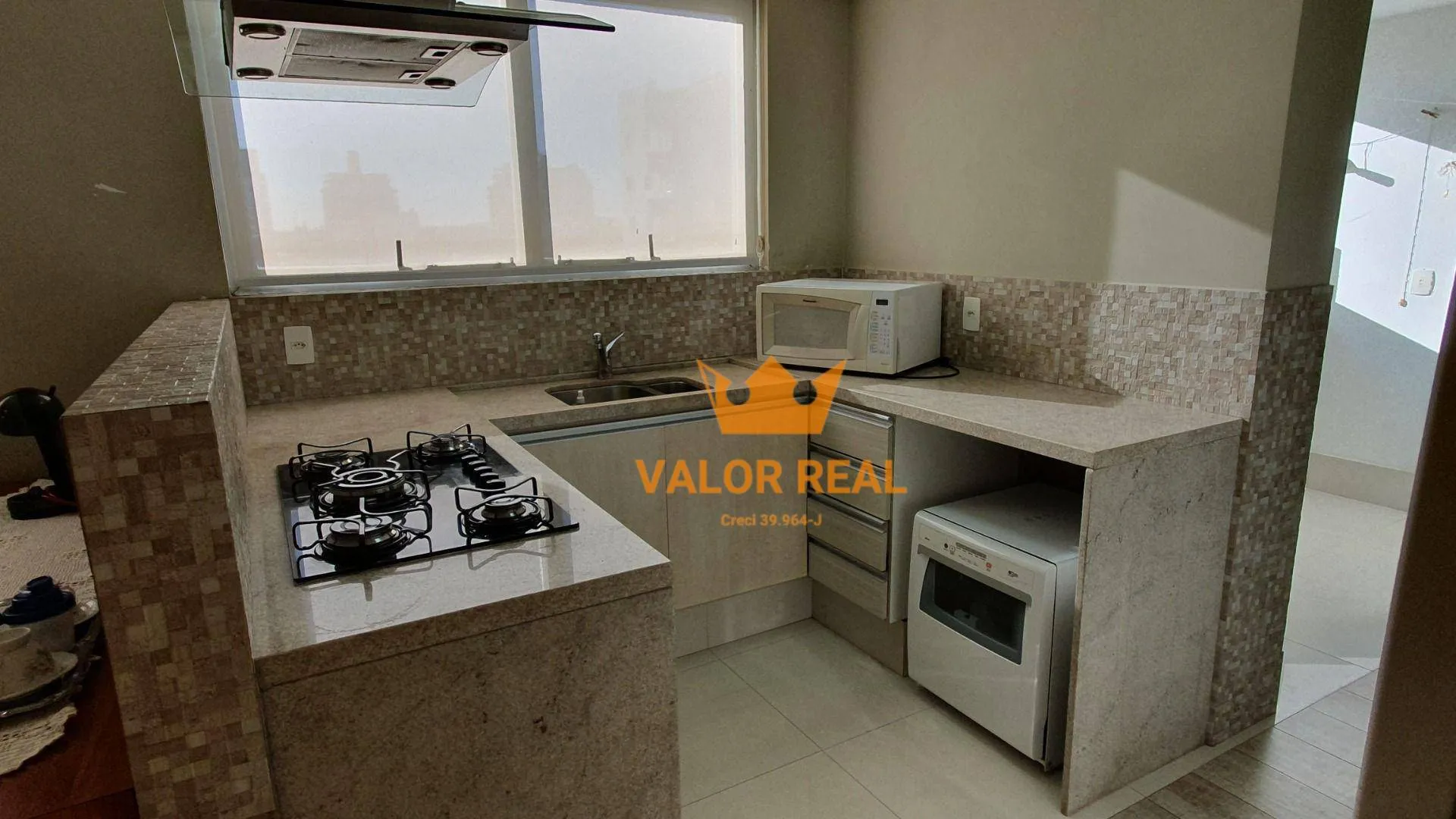 Imagem Apartamento 271 m2, 3 Dorm, 1 Suite, R$ 1.270 mil. Oportunidade. 14o. andar, vista panorâmica. Aceita Financto.