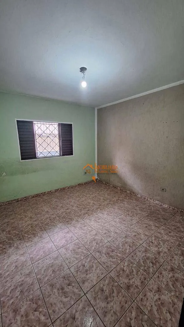 Imagem Casa com 8 dormitórios à venda, 600 m² por R$ 1.000.000,00 - Vila Nova Bonsucesso - Guarulhos/SP