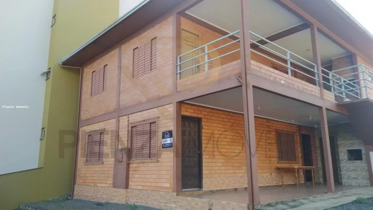 Imagem Casa para Venda em Piratuba, Centro, 6 dormitórios, 4 banheiros, 3 vagas