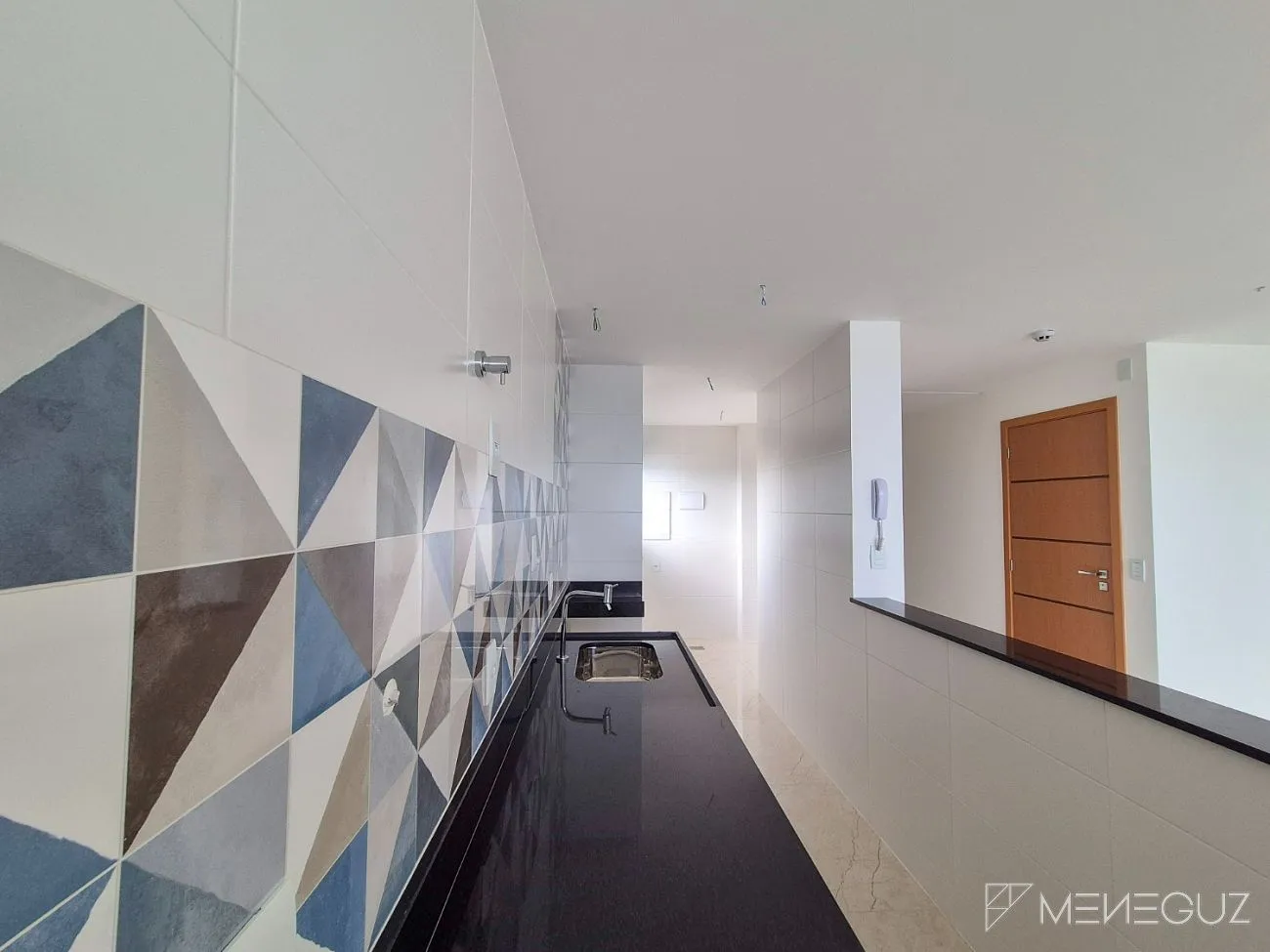 Imagem Apartamento 3 Quartos na Beira Mar da Praia do Morro - Prédio Novo com Lazer na Cobertura
