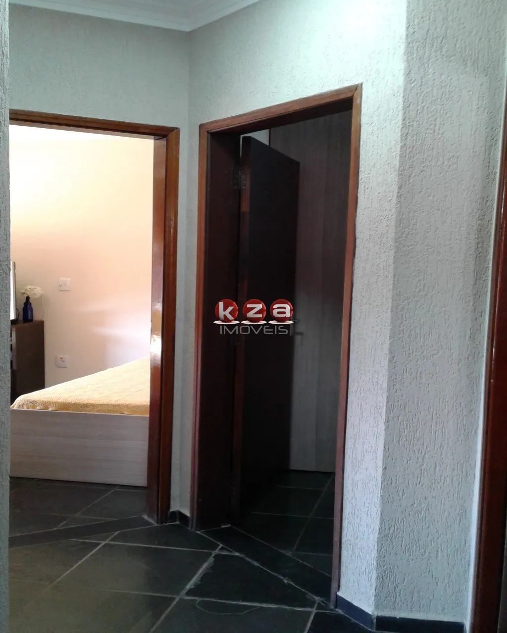 Imagem Imperdível: Casa à venda em Valinhos-SP, Vila São Sebastião - 3 quartos, 1 suite, 2 salas, 3 banheiros, 3 vagas, 170m².
