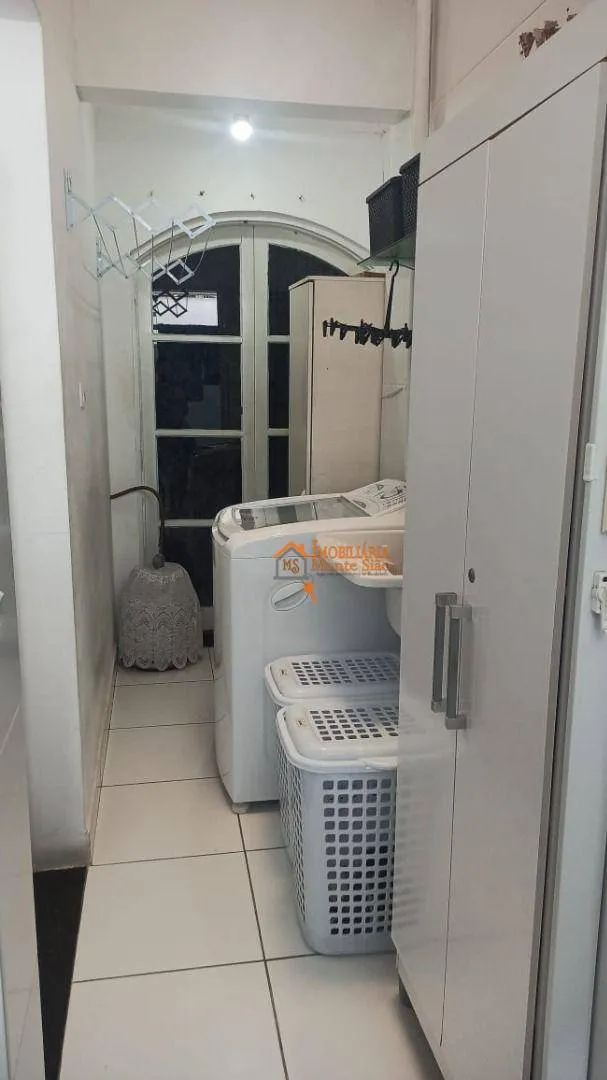 Imagem Sobrado com 5 dormitórios à venda, 200 m² por R$ 689.000,00 - Jardim Adriana - Guarulhos/SP