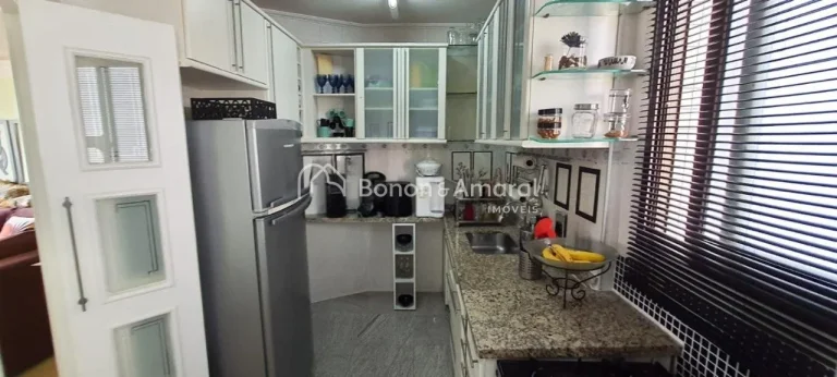 Imagem Localizado em uma das regiões mais desejadas da cidade, este apartamento está cercado por ampla re...