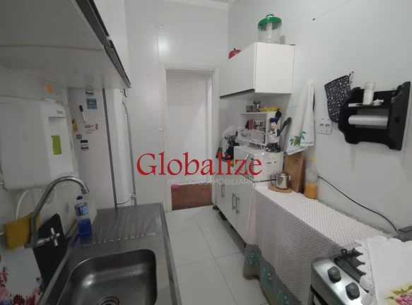 Imagem Apartamento 2 dormitórios próximo à praia no bairro do Boqueirão em Santos por R$425.000,00