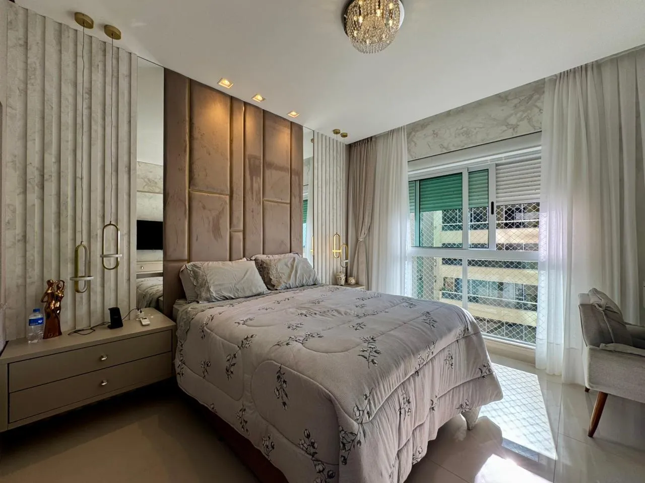 Imagem Apartamento com vista para o mar à venda com 240m2 por R$ 8.000.000,00