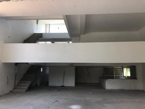Imagem VENDA DE SOBRADO EM CONSTRUÇÃO NO CONDOMÍNIO JARIDM IMPERIAL HILLS III, EM ARUJÁ/SP, 500m² com 4 suítes, piscina, churrasqueira e 6 vagas CONSULTE-NOS