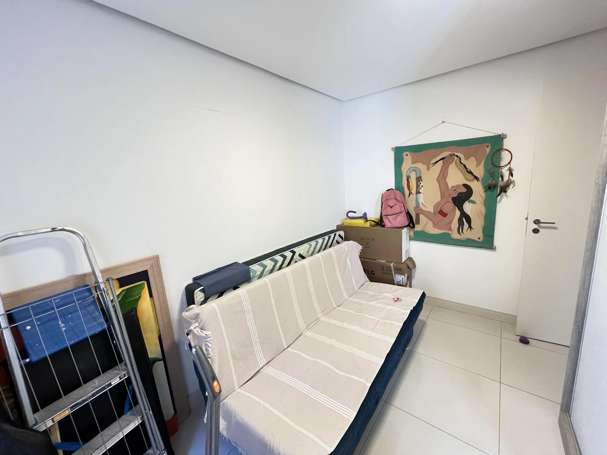 Imagem Apartamento de 2 quartos, suíte e 1 vaga de garagem no bairro Santana em POA/RS