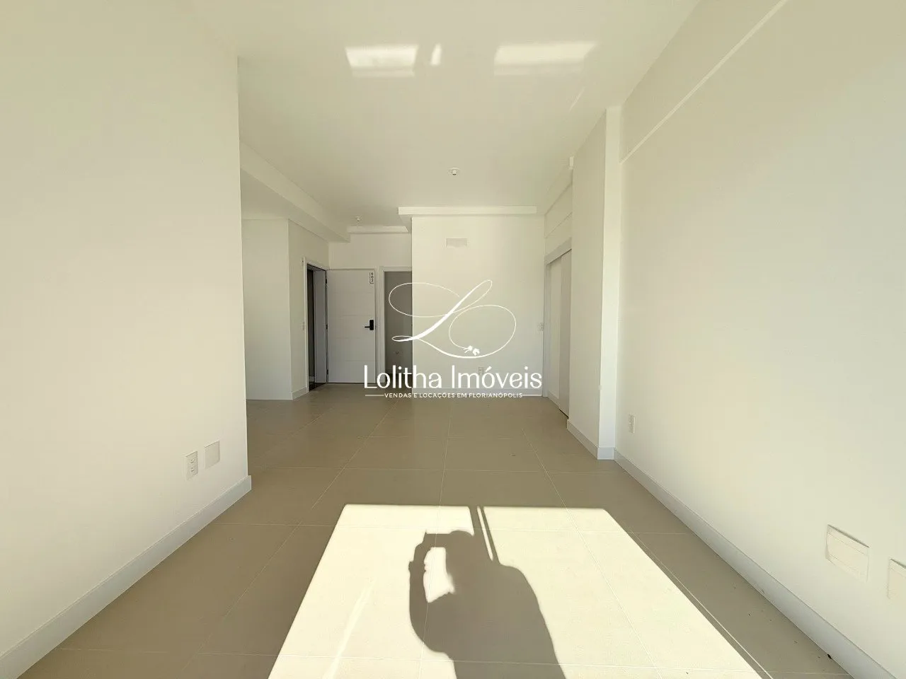 Imagem APARTAMENTO À VENDA COM 2 SUÍTES NA AGRONÔMICA, EM FLORIANÓPOLIS/SC