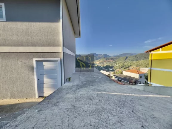 Imagem Casa para Venda em Teresópolis, Albuquerque, 4 dormitórios, 1 suíte, 3 banheiros, 2 vagas