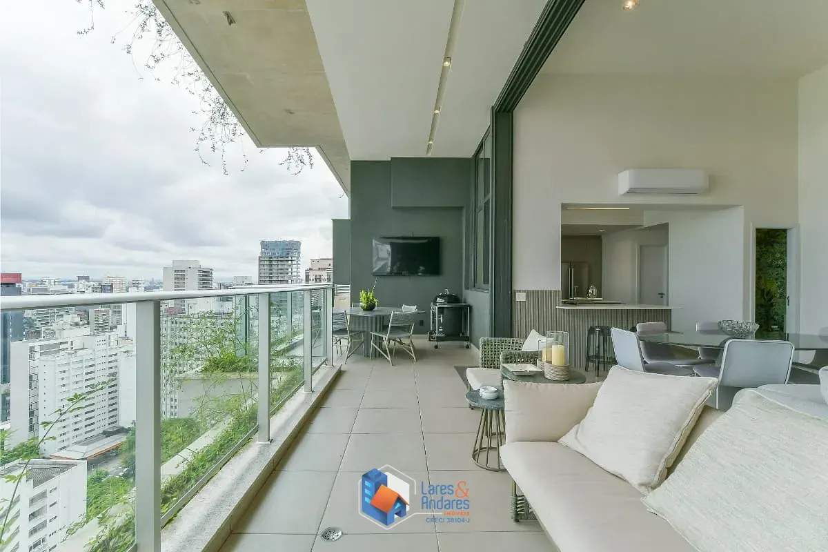 Foto do imóvel Apartamento para venda em Cerqueira César com 3 quartos, sendo 3 suítes, 175m² em Avenida Rebouças