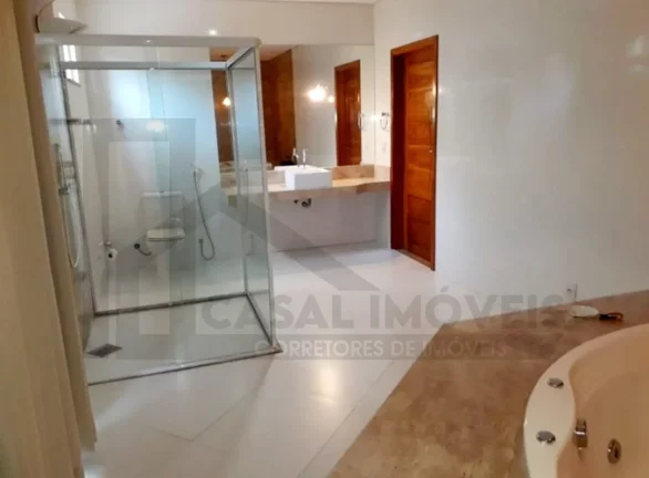 Imagem CASAL IMÓVEIS ALUGA CASA DUPLEX MONTENEGRO BOULEVARD 3 SUÍTES + GABINETE + 4 VGS