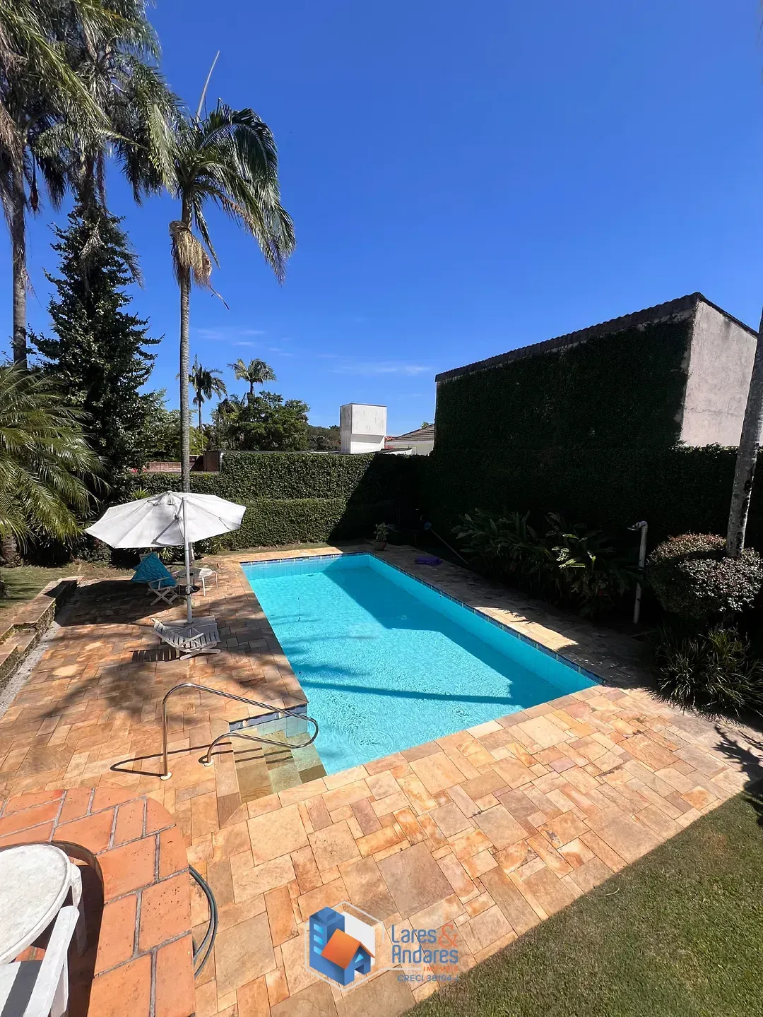 Imagem Casa para venda em Interlagos com 5 quartos, sendo 3 suítes, 370m²