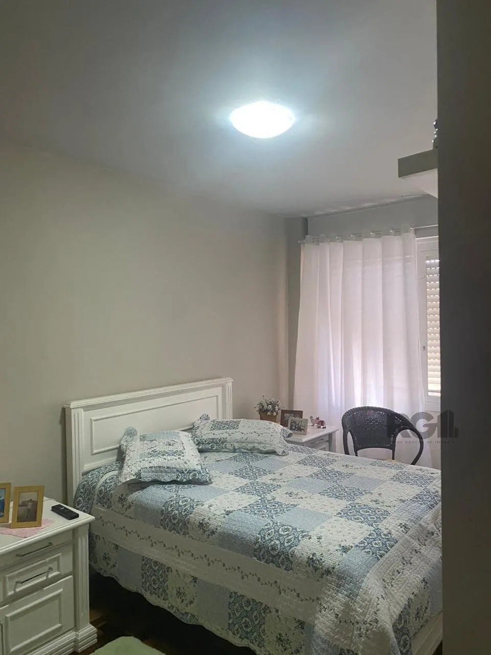 Imagem Vende-se apartamento impecável de 2 dormitórios