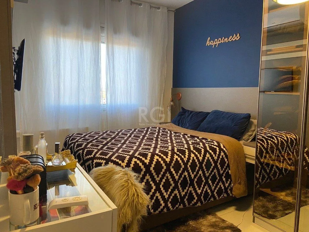Imagem Apartamento para Venda - 65m², 2 dormitórios, sendo 1 suites, 1 vaga - Humaitá
