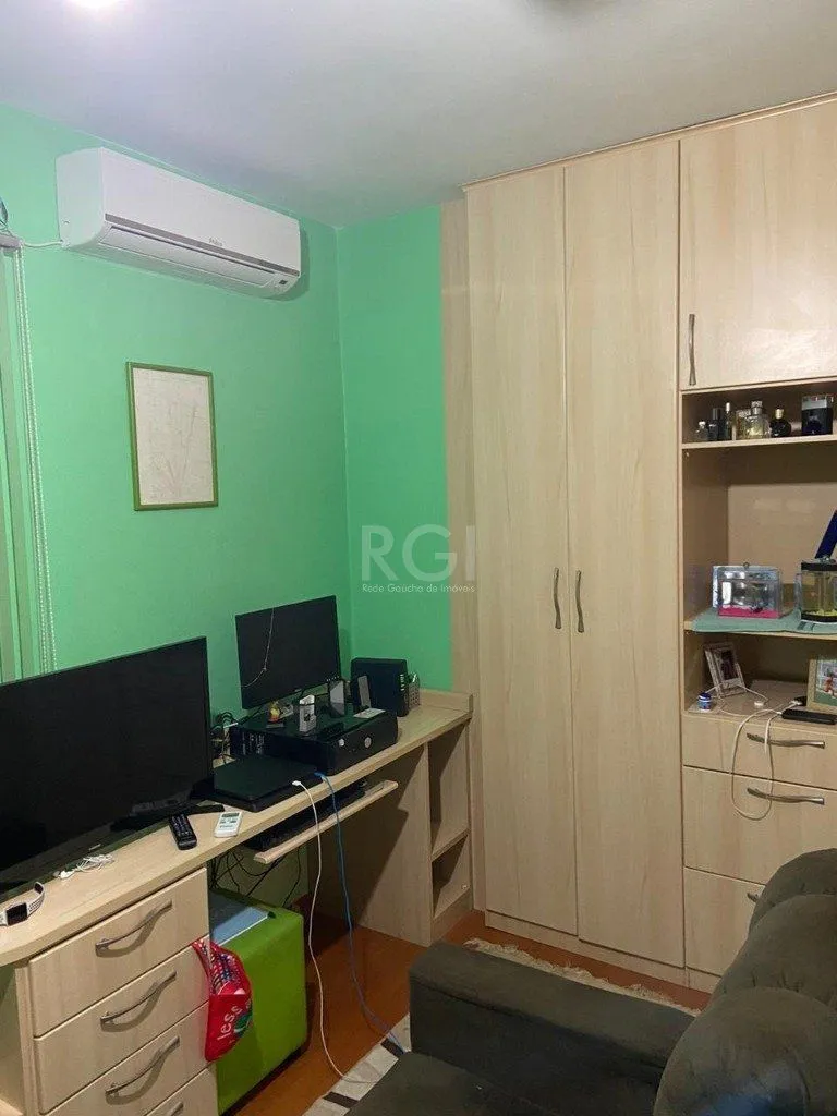 Imagem Casa para Venda - 110m², 2 dormitórios, 1 vaga - Hípica