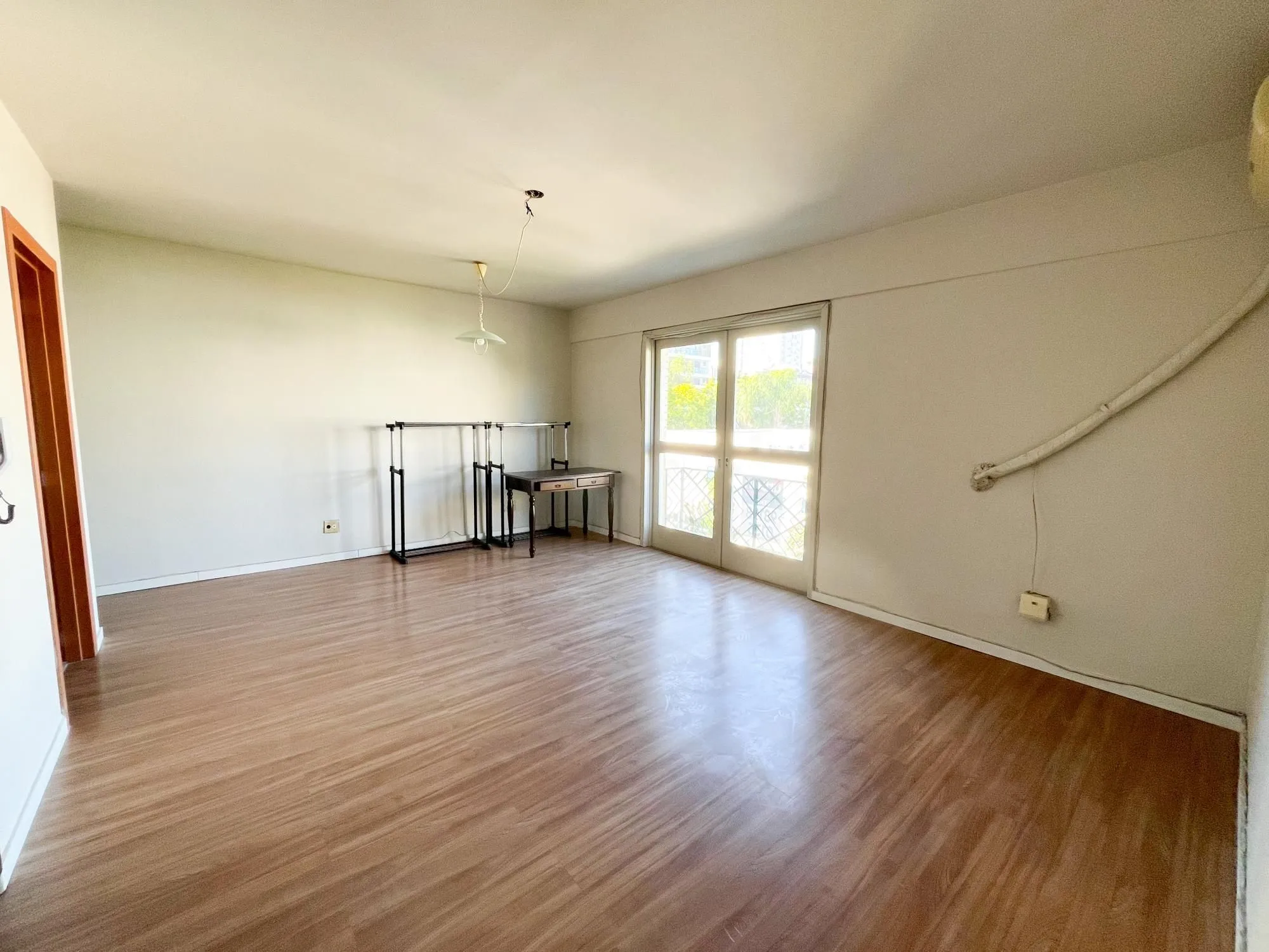 Imagem Apartamento de 3 quartos, suíte, dependência de emprega e 1 vaga de garagem