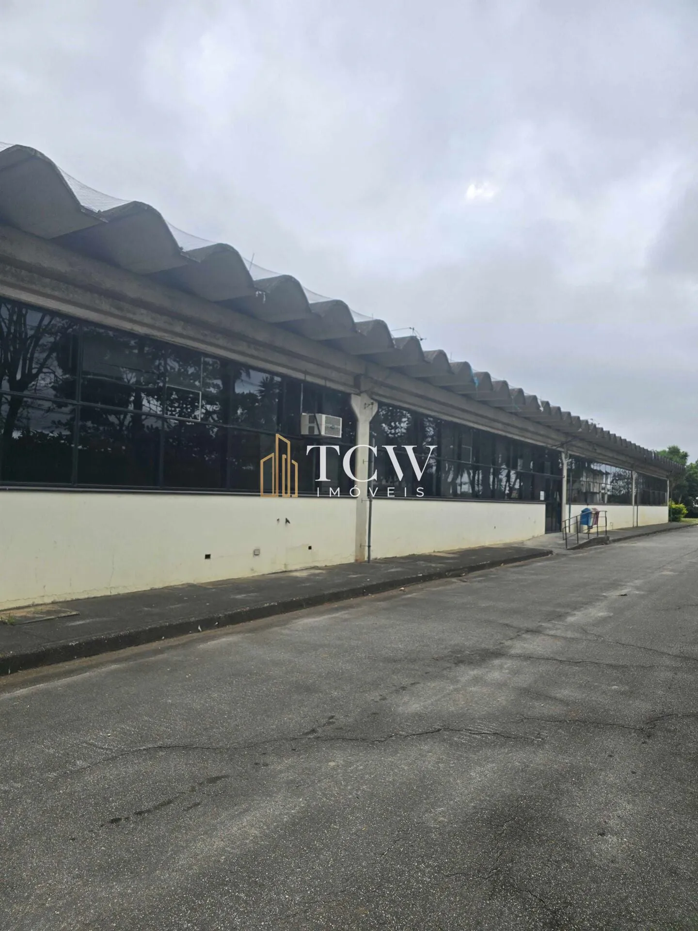 Imagem Galpão Logístico e Industrial para Locação em Suzano/SP | 13.320 m² | 22 Docas