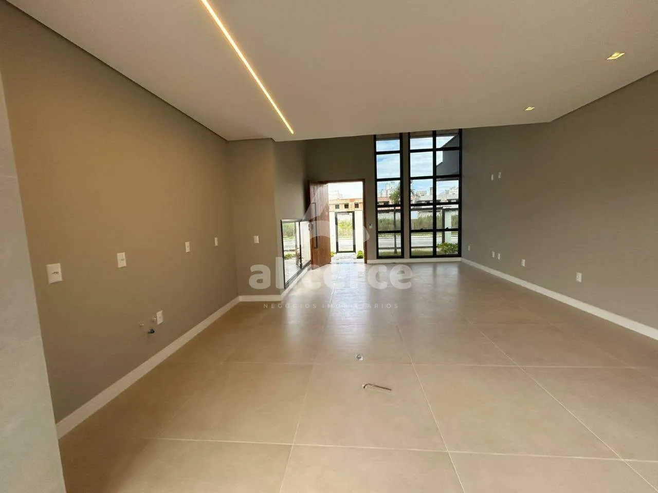 Imagem Casa Alto Padrão com 147m² - 3 Dormitórios I 1 Suíte I 2 Vagas de Garagem - Loteamento Vivendas dos Açores - Sertão do Maruim. São José/SC