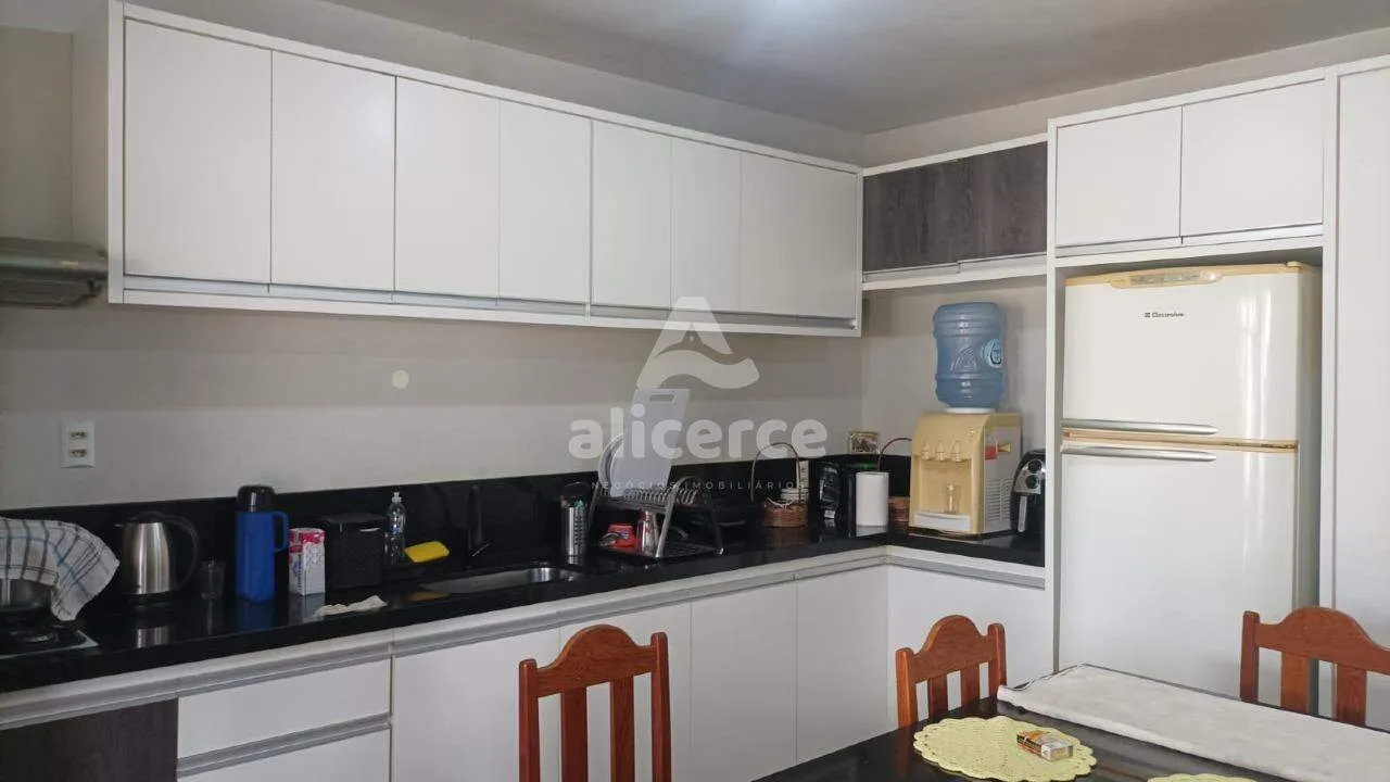 Imagem Oportunidade única - Casa de 2 Pavimento à Venda l 4 Dormitórios I Financiavel - em Palhoça/SC