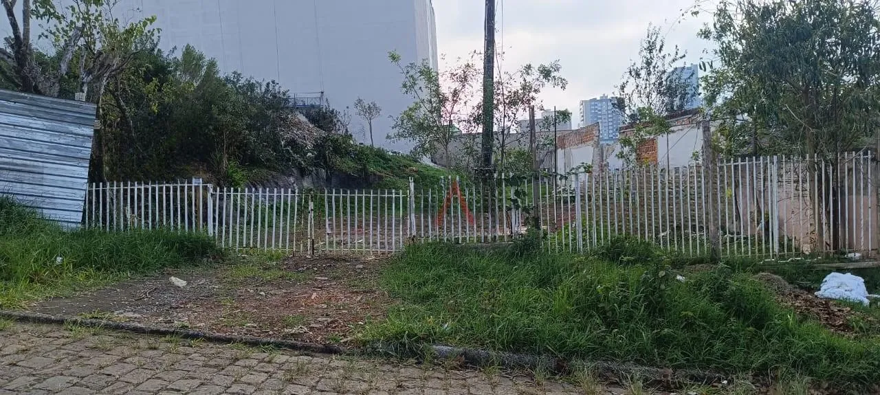 Foto do imóvel Terreno à venda no Lago ao lado do Centro no Batel em Guarapuava
