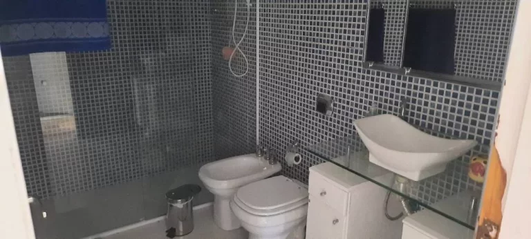 Imagem Casa a beira mar na praia da Tabatinga - Caraguatatuba