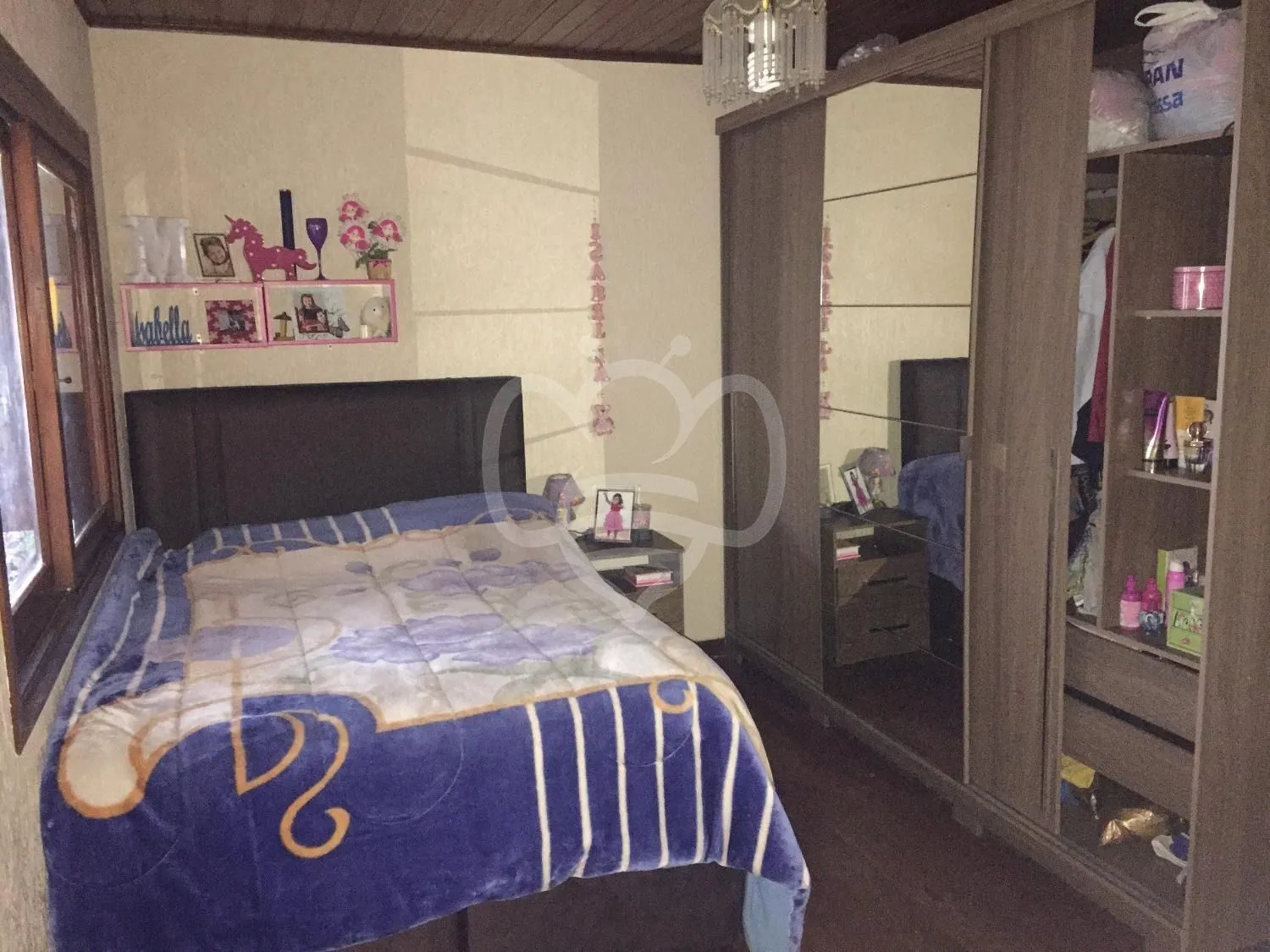Imagem Casa para Venda - 265m², 4 dormitórios, 5 vagas -