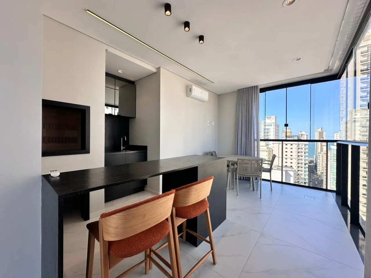 Imagem Apartamento com vista para o mar à venda com 1382m2 por R$ 2.870.000,00