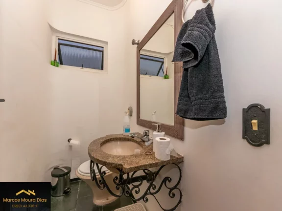 Imagem Apartamento em Perdizes com 4 quartos ( 1 suíte), , 215m². Edifício com Lazer e 1 apto por Andar
