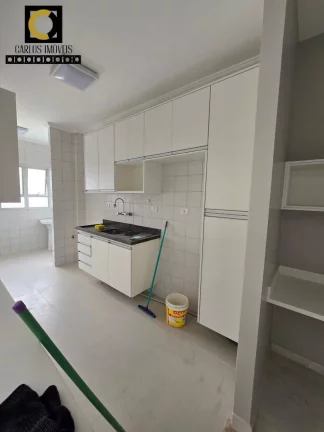 Imagem Lindo apartamento 02 quartos , sala , cozinha, banheiro ,sacada , de frente